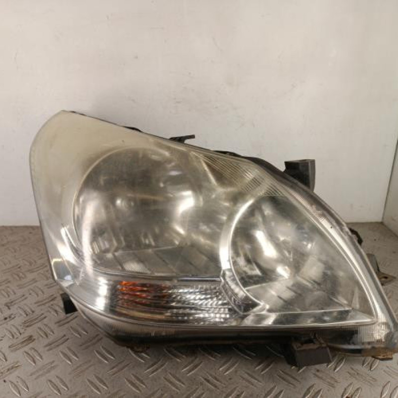 Optique avant principal droit (feux)(phare) TOYOTA VERSO