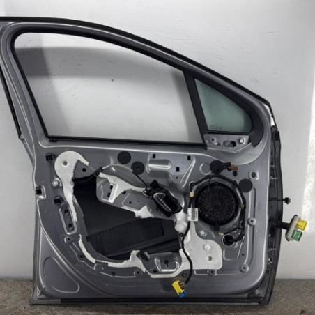 Porte avant gauche PEUGEOT 2008 1