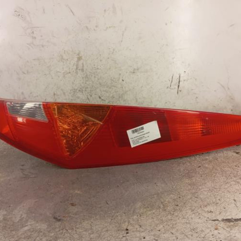 Feu arriere principal droit (feux) FIAT PUNTO 2 Feu arriere principal droit (feux) FIAT PUNTO 2
