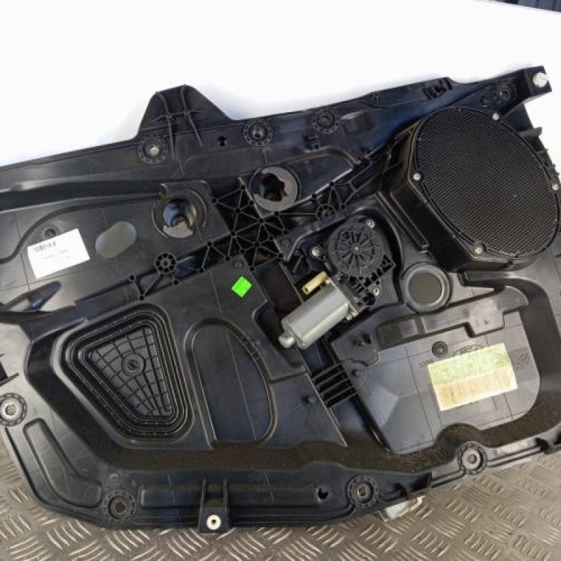 Leve vitre electrique avant gauche FORD FIESTA 5