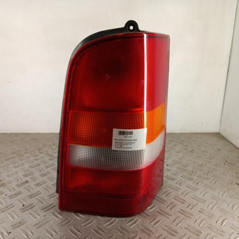 Feu arriere principal droit (feux) MERCEDES VITO 638