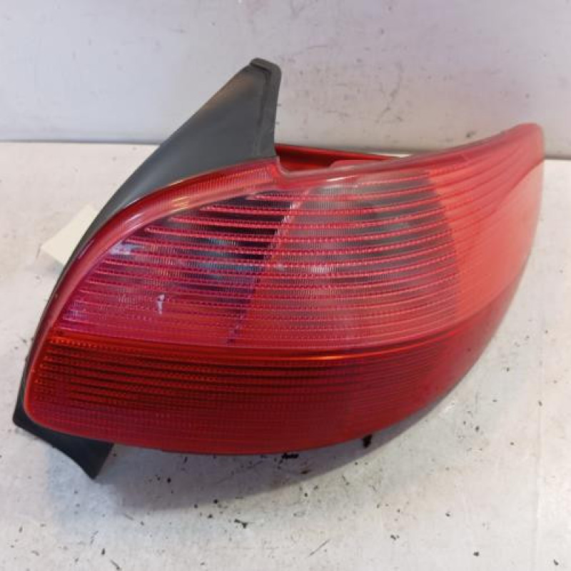 Feu arriere principal gauche (feux) PEUGEOT 206 Feu arriere principal gauche (feux) PEUGEOT 206