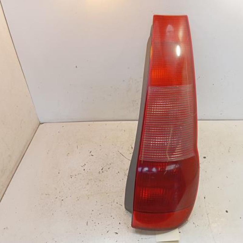 Feu arriere principal droit (feux) FIAT PUNTO 1