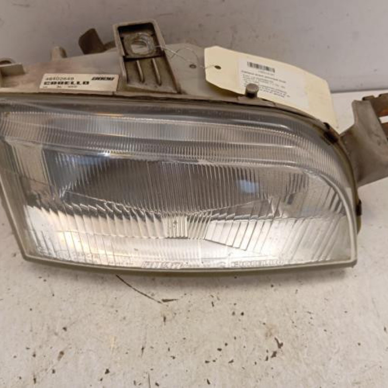 Optique avant principal droit (feux)(phare) FIAT PUNTO 1