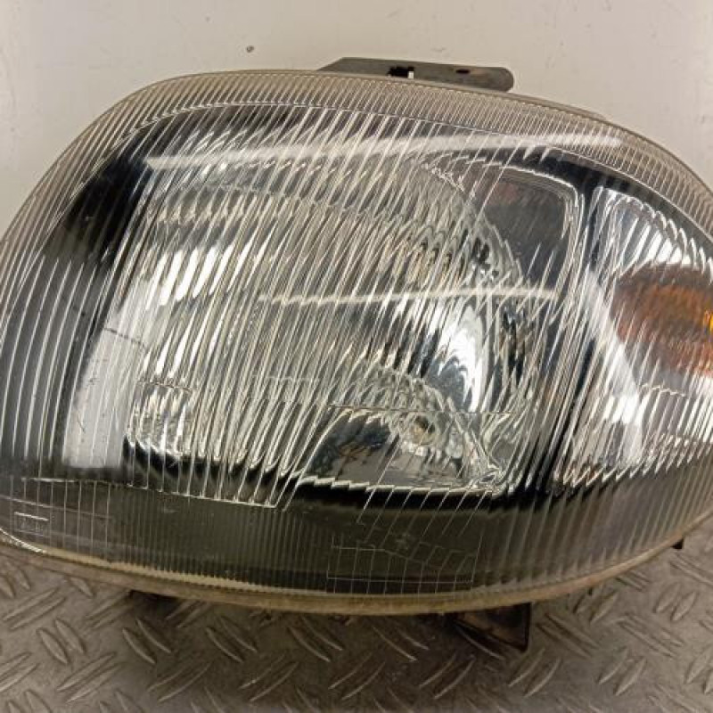 Optique avant principal gauche (feux)(phare) RENAULT CLIO 2