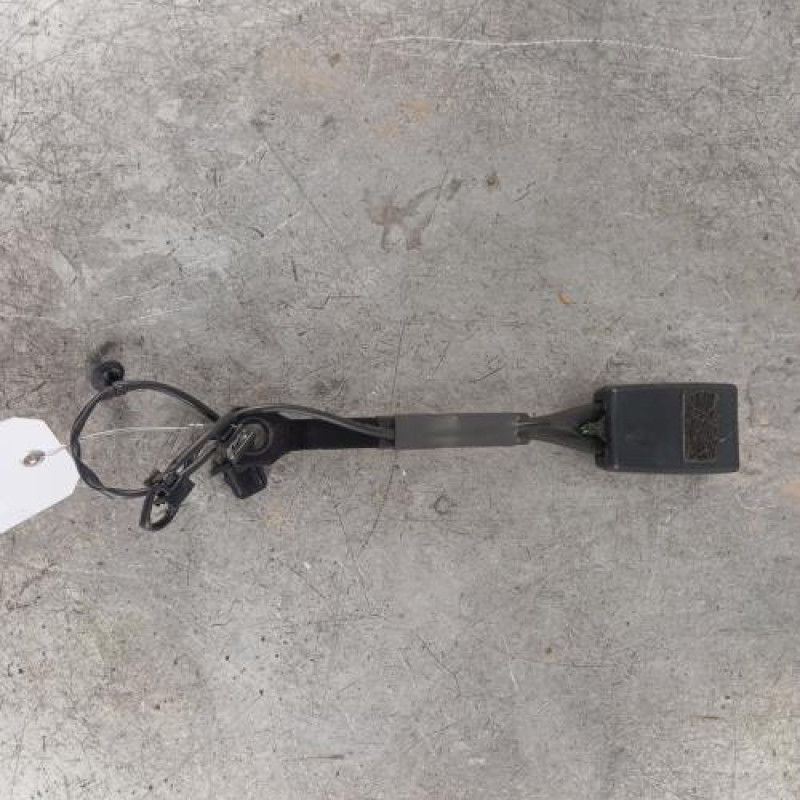 Attache ceinture avant gauche AUDI Q5 1 Attache ceinture avant gauche AUDI Q5 1
