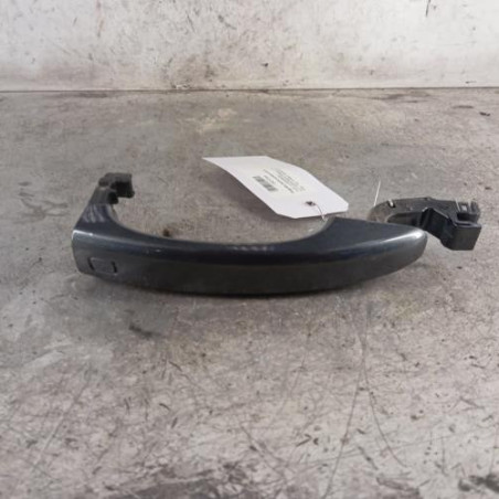 Poignee porte arriere droit AUDI A1 1 Photo n°1