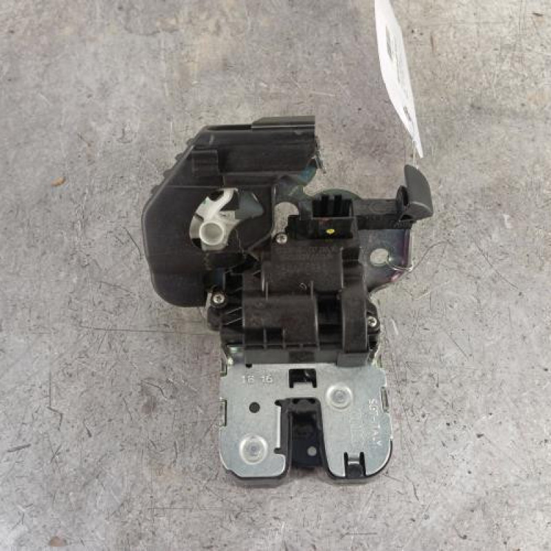 Serrure de hayon AUDI A1 1 Serrure de hayon AUDI A1 1