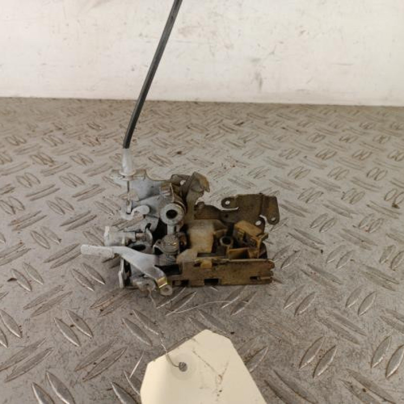 Serrure avant droit MERCEDES VITO 638