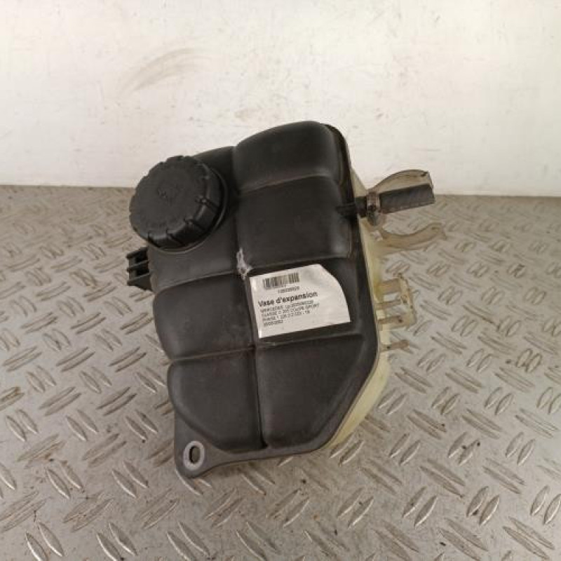 Vase d'expansion MERCEDES CLASSE C 203 COUPE SPORT Vase d'expansion MERCEDES CLASSE C 203 COUPE SPORT