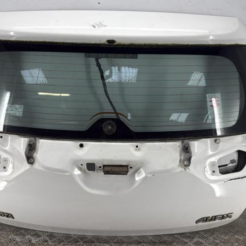 Malle/Hayon arriere TOYOTA AURIS 2