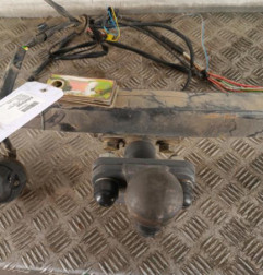 Attelage (boule de remorquage) PEUGEOT 206