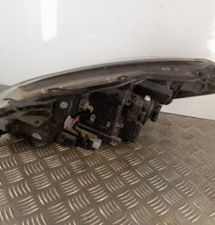 Optique avant principal droit (feux)(phare) TOYOTA YARIS 3