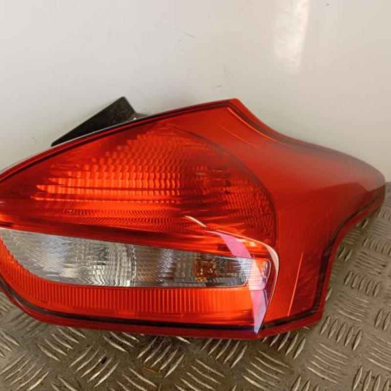 Feu arriere principal droit (feux) FORD FOCUS 3