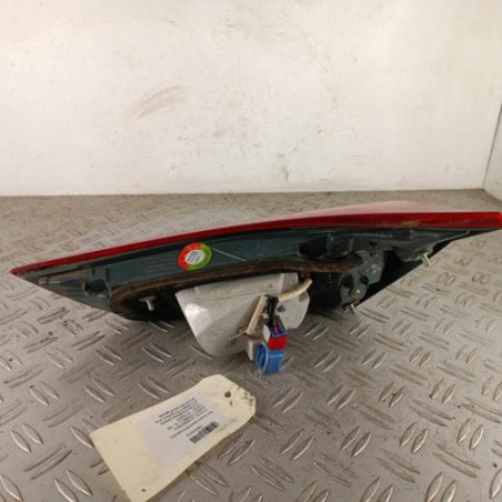 Feu arriere secondaire gauche (feux) TOYOTA AURIS 2