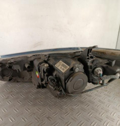 Optique avant principal droit (feux)(phare) TOYOTA AURIS 2