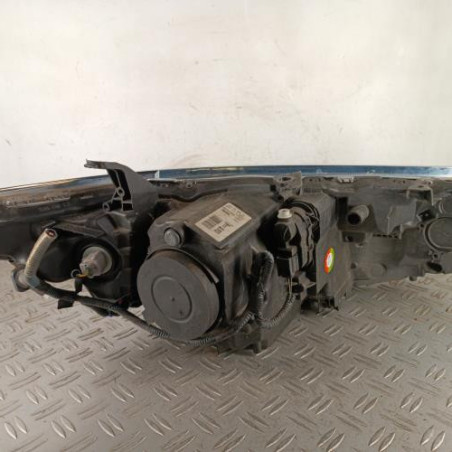Optique avant principal gauche (feux)(phare) TOYOTA AURIS 2