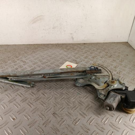 Leve vitre electrique avant gauche TOYOTA AURIS 2