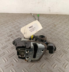 Serrure avant droit TOYOTA AURIS 2