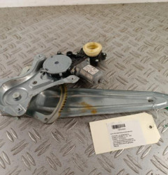 Leve vitre electrique arriere gauche TOYOTA AURIS 2 Photo n°1
