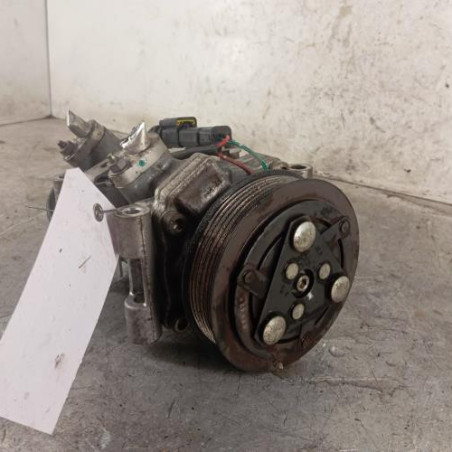 Compresseur clim PEUGEOT 208 1