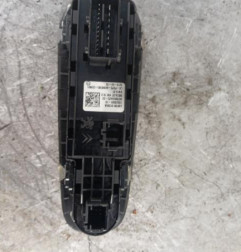 Interrupteur de leve vitre avant gauche PEUGEOT 308 2 SW