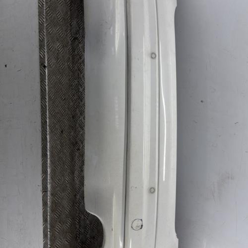 Pare choc arriere PEUGEOT 207