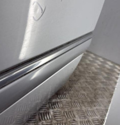 Porte arriere droit MERCEDES CLASSE E 210 Photo n°3