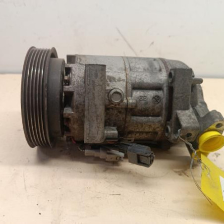 Compresseur clim RENAULT CLIO 4 Photo n°1