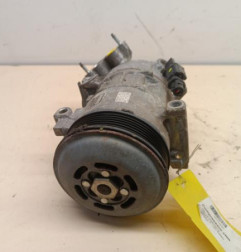 Compresseur clim OPEL CORSA F Photo n°1