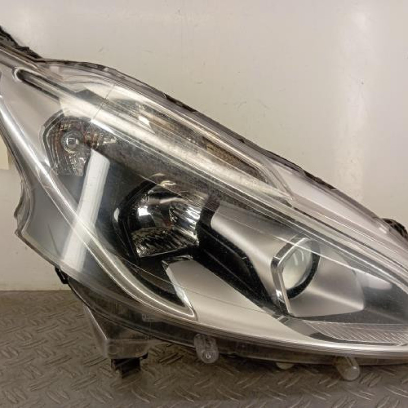Optique avant principal droit (feux)(phare) PEUGEOT 208 1