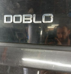 Malle/Hayon arriere FIAT DOBLO 2 Photo n°5
