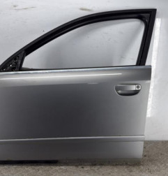 Porte avant gauche AUDI A4 2 Photo n°1