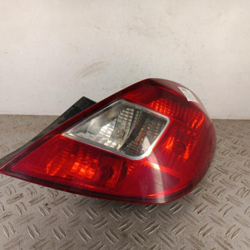 Feu arriere principal droit (feux) OPEL CORSA D