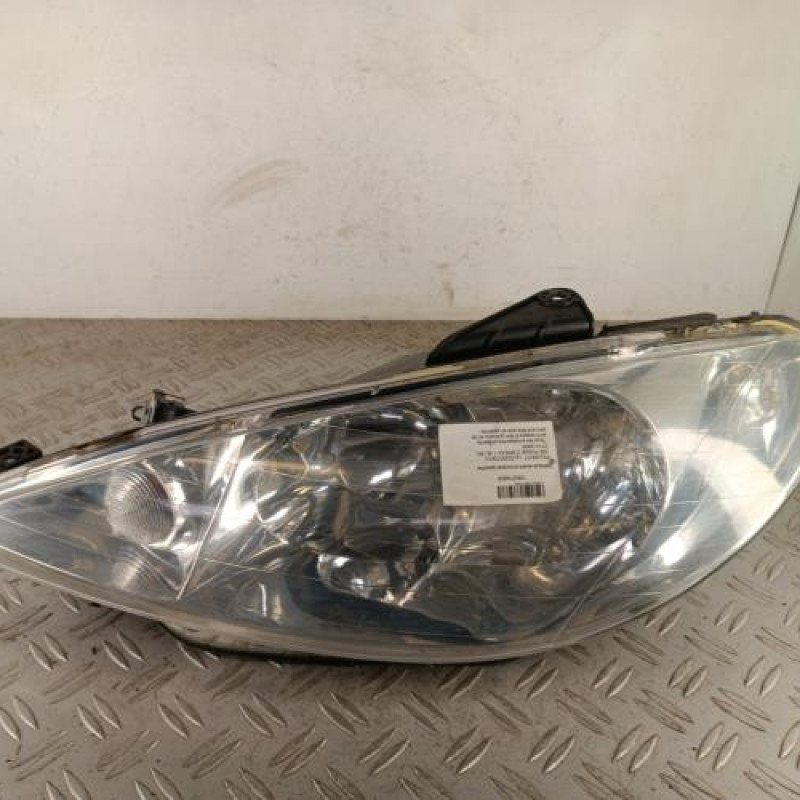 Optique avant principal gauche (feux)(phare) PEUGEOT 206