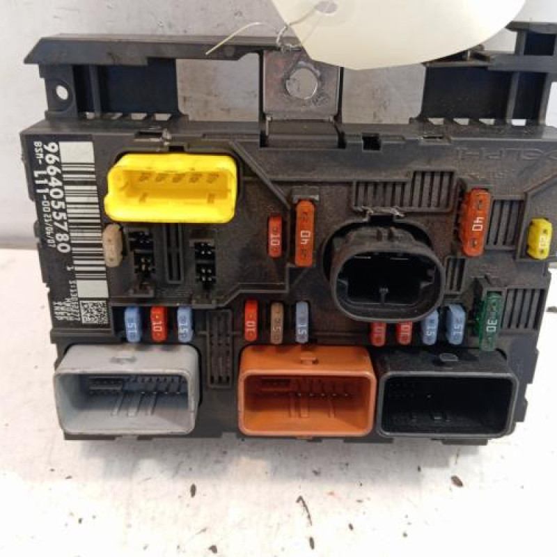Boitier servitude moteur (BSM) PEUGEOT 307 Boitier servitude moteur (BSM) PEUGEOT 307