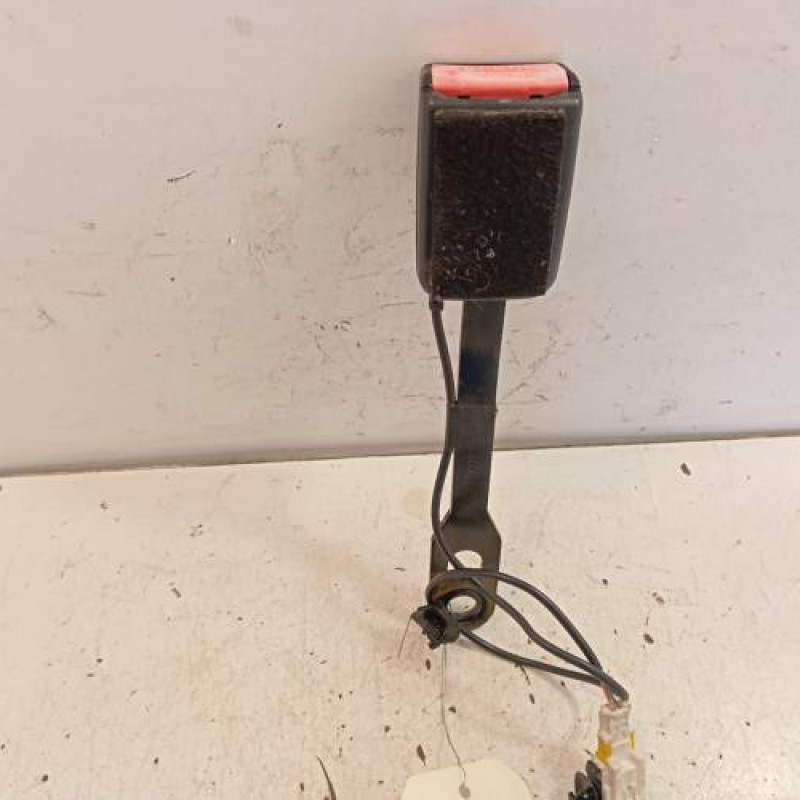 Attache ceinture avant gauche PEUGEOT 307