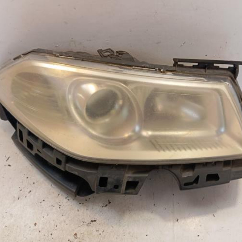 Optique avant principal droit (feux)(phare) RENAULT MEGANE 2
