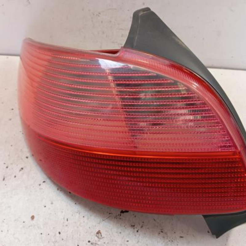 Feu arriere principal gauche (feux) PEUGEOT 206 Feu arriere principal gauche (feux) PEUGEOT 206