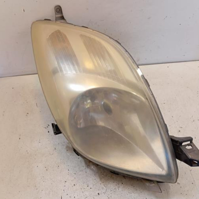 Optique avant principal droit (feux)(phare) TOYOTA YARIS 2