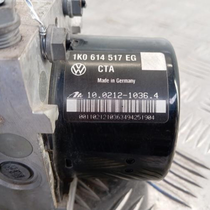 Bloc ABS (freins anti-blocage) VOLKSWAGEN TOURAN 2 Bloc ABS (freins anti-blocage) VOLKSWAGEN TOURAN 2