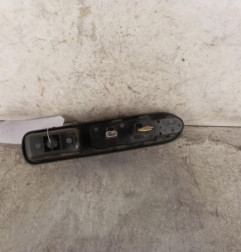Interrupteur de leve vitre avant gauche PEUGEOT 307