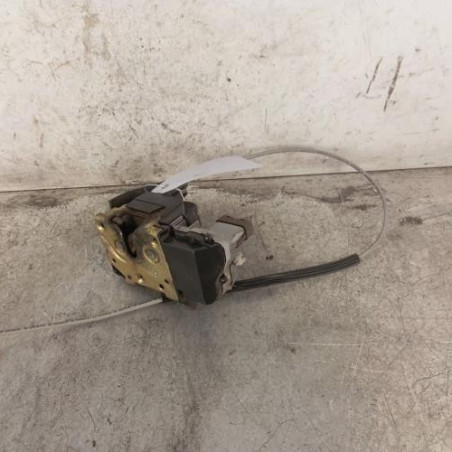 Serrure avant droit PEUGEOT 307