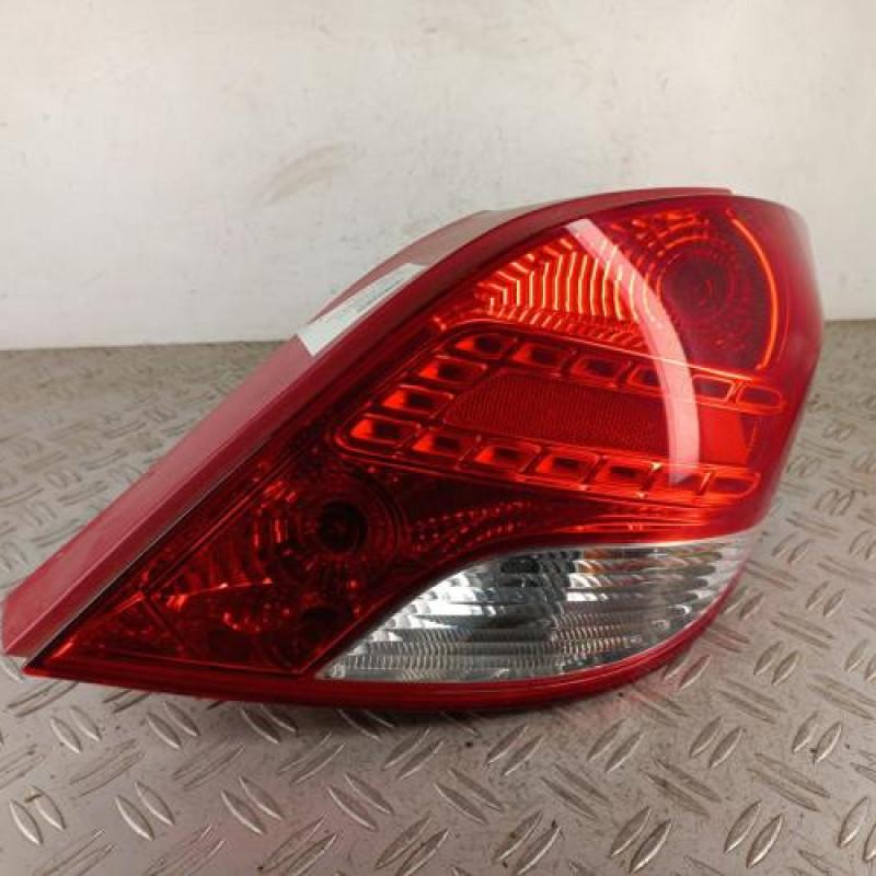 Feu arriere principal droit (feux) PEUGEOT 207 Feu arriere principal droit (feux) PEUGEOT 207