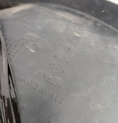 Pare boue avant gauche RENAULT CLIO 3 Photo n°4