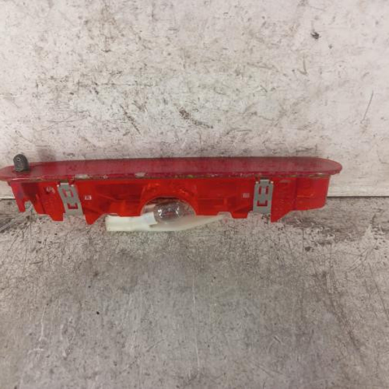 Feu arriere stop central RENAULT KANGOO 2 Feu arriere stop central RENAULT KANGOO 2