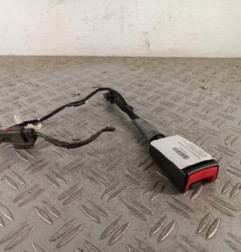 Attache ceinture avant gauche FORD MONDEO 4