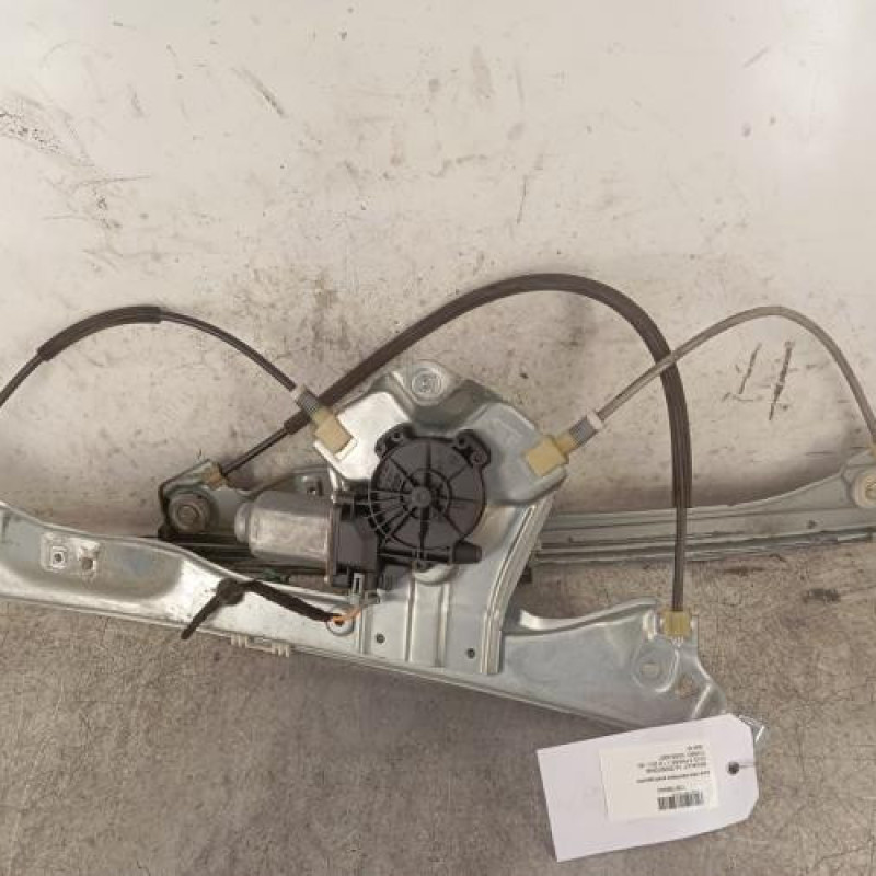 Leve vitre electrique avant gauche RENAULT CLIO 3