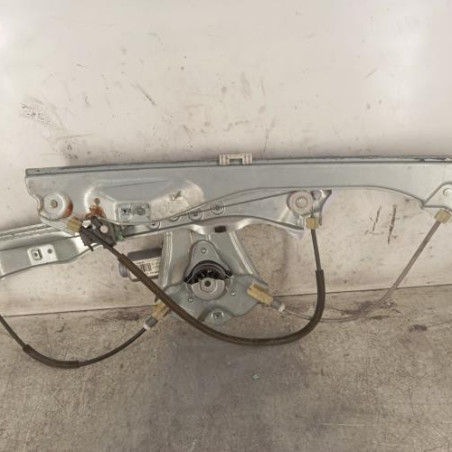 Leve vitre electrique avant gauche RENAULT CLIO 3
