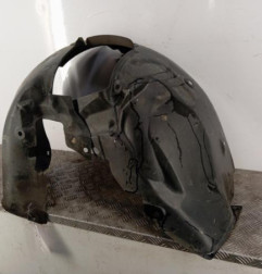Pare boue avant droit RENAULT SCENIC 2
